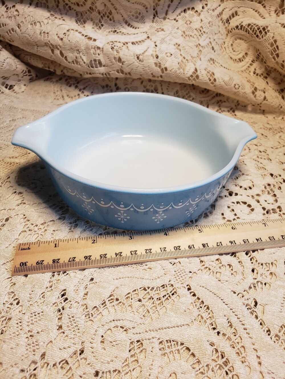 Pyrex Blue Snowflake  Gardland 1 P  Baking Dish